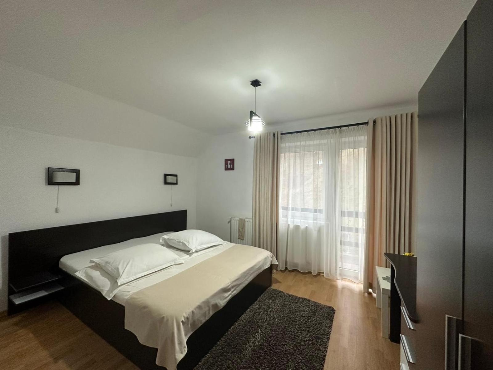 Casuta De Langa Izvor Hotel Moeciu De Sus Exterior photo